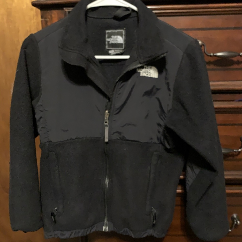 The north face girls medium Denali jacket black